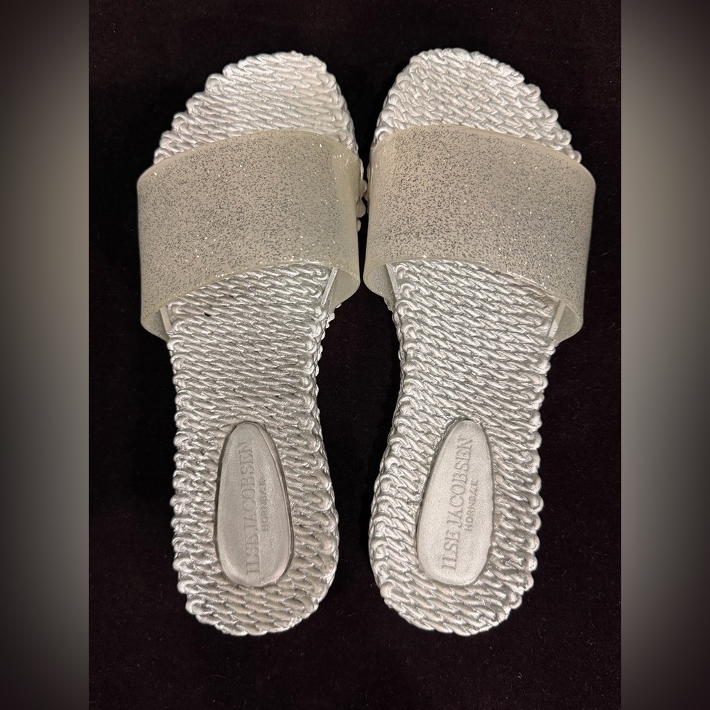 Ilse Jacobsen Women's Textured Silver Sandals